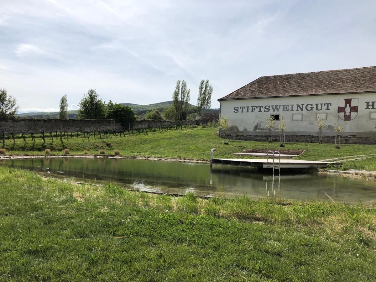 Schlaffass - Schlafen Im Holzfass Thallern Gumpoldskirchen Buitenkant foto