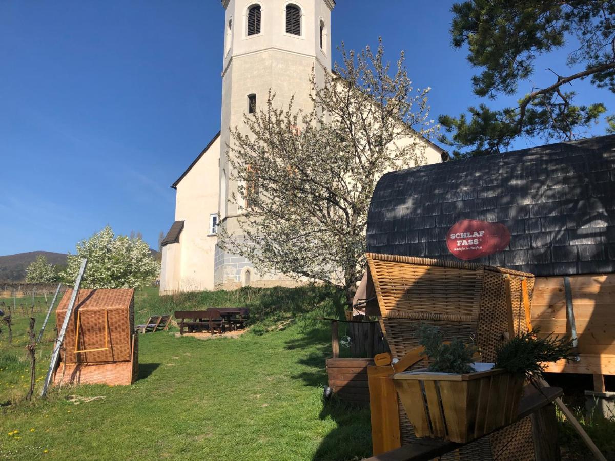 Schlaffass - Schlafen Im Holzfass Thallern Gumpoldskirchen Buitenkant foto